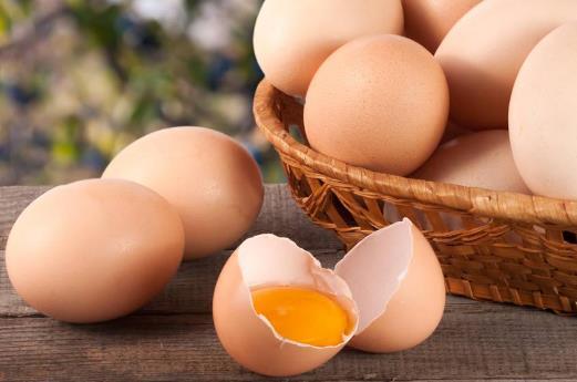 鸡蛋：营养丰富的天然护发素
